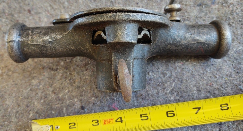 F.E. WELLS & SONS Vintage Large Pipe Threader