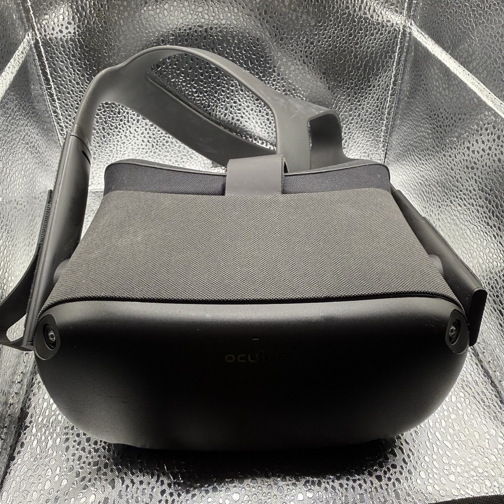 OCULUS META QUEST 1 HEADSET ONLY TESTED WORKS GREAT