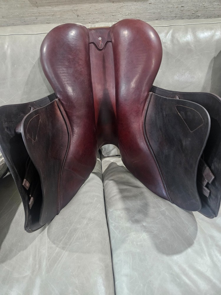 CDW SE01 16.5" JUMPING SADDLE