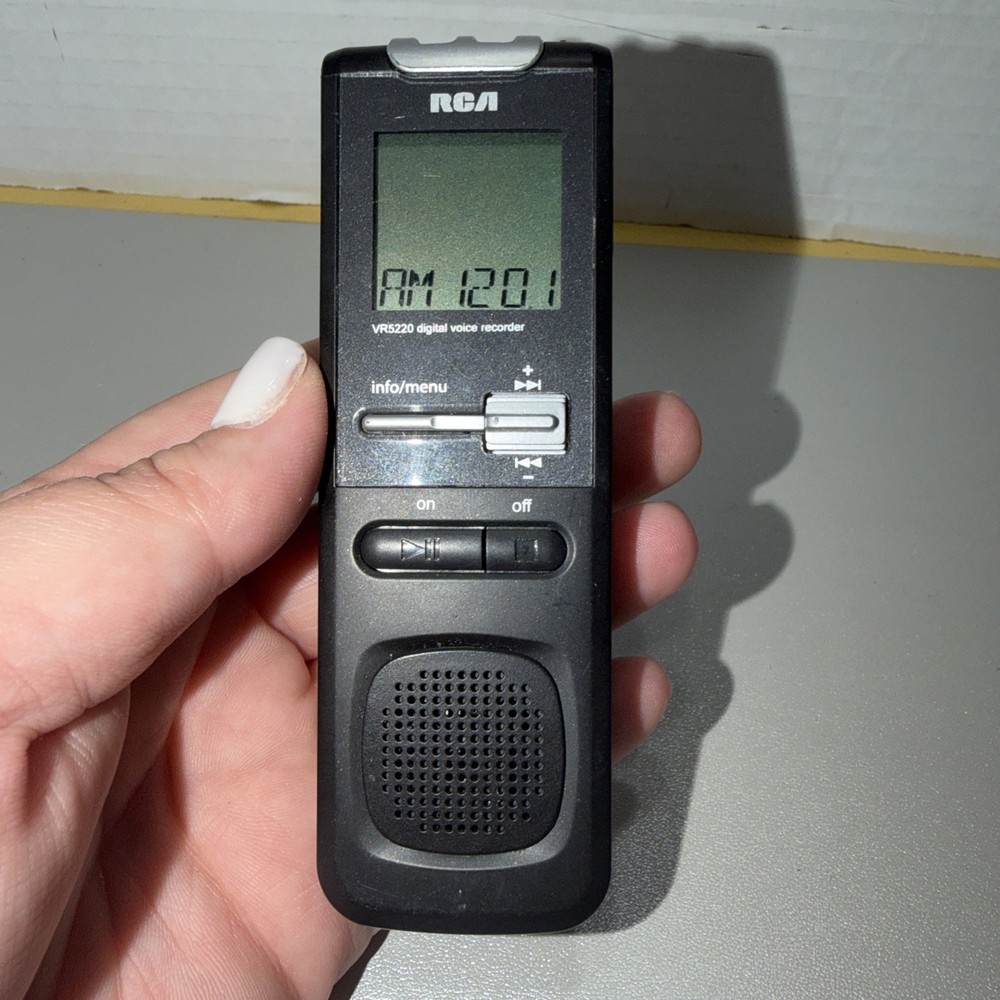 RCA Digital Handheld Voice Recorder VR5220 - A Tested Fully Functional