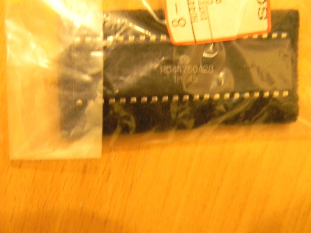 HD44750A28 Integrated Circuit