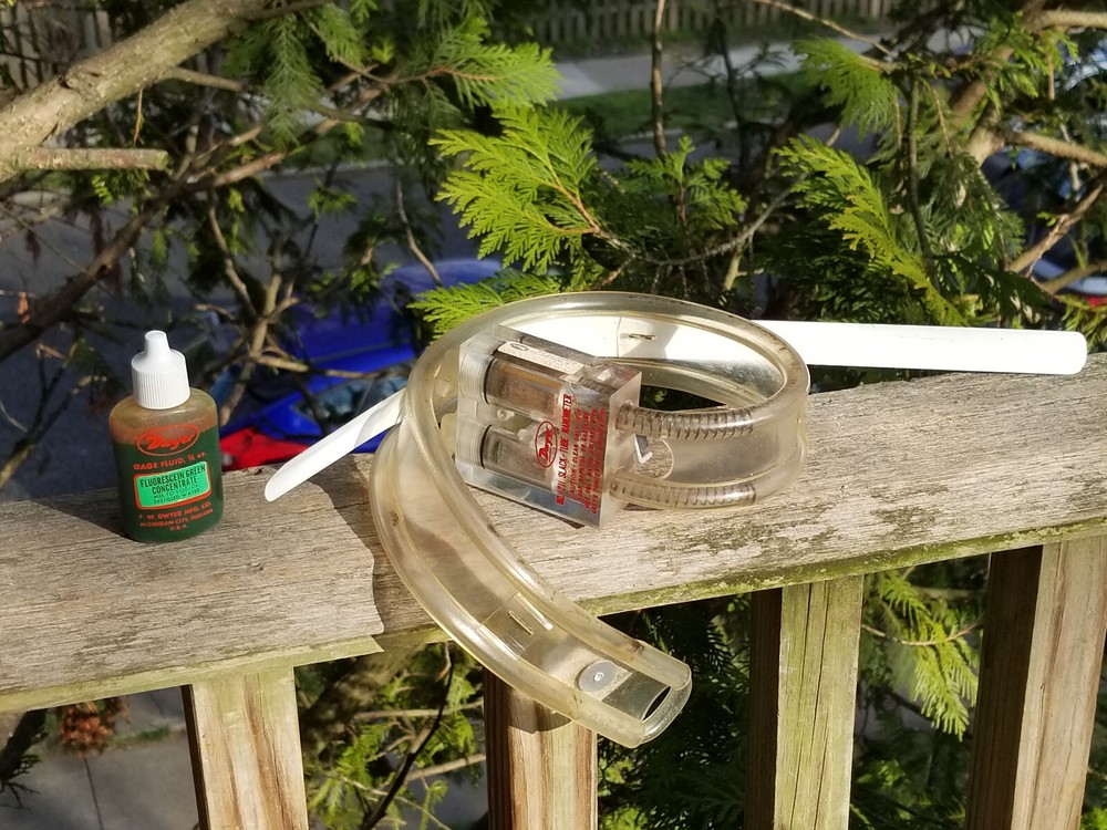 SLACK TUBE MANOMETER DWYER 1211