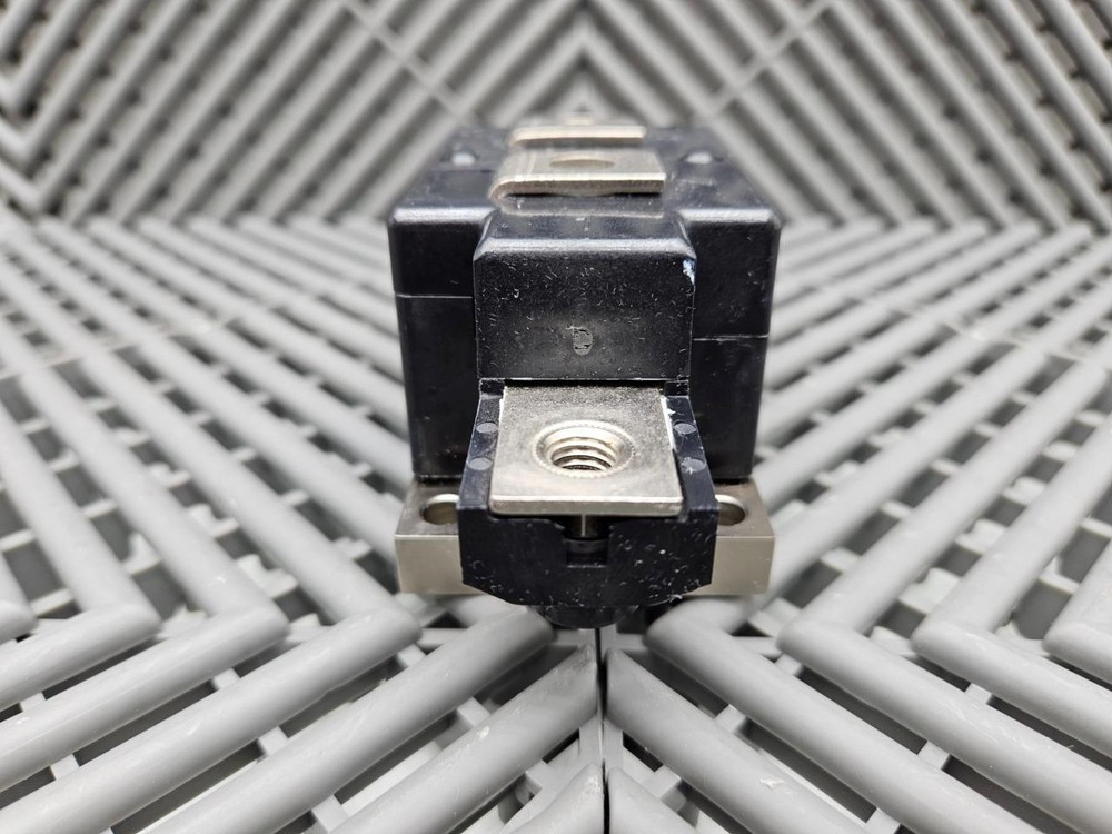 IXYS MCC 255-16 IO1 Thyristor Power Module