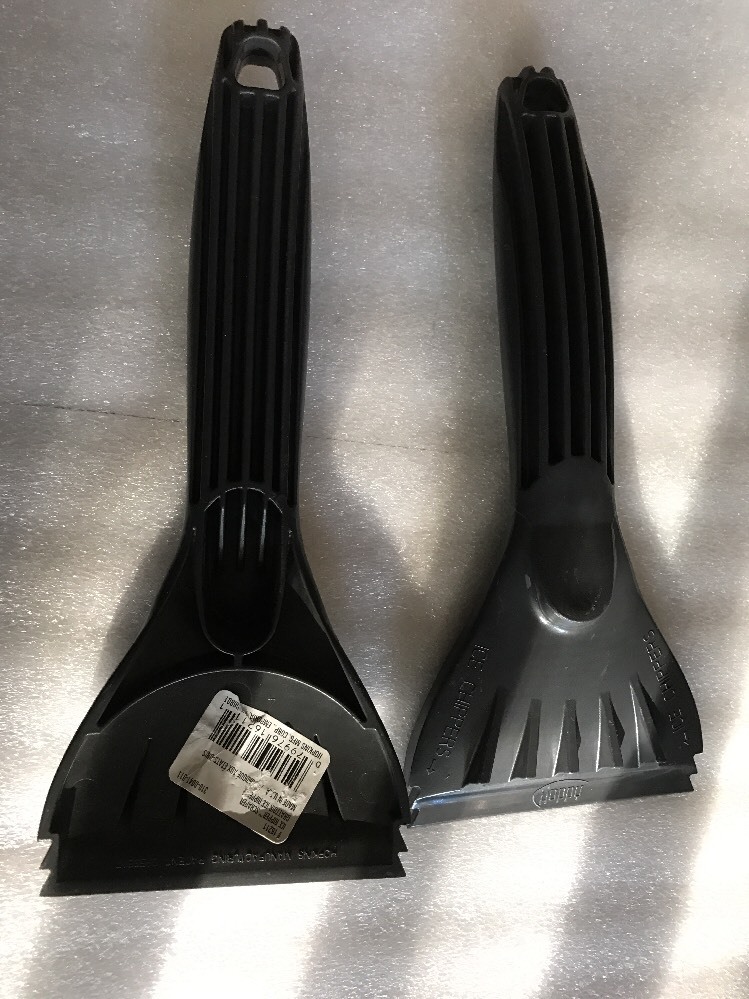 2X Hoppy 9" Snow and Ice Scraper Gray