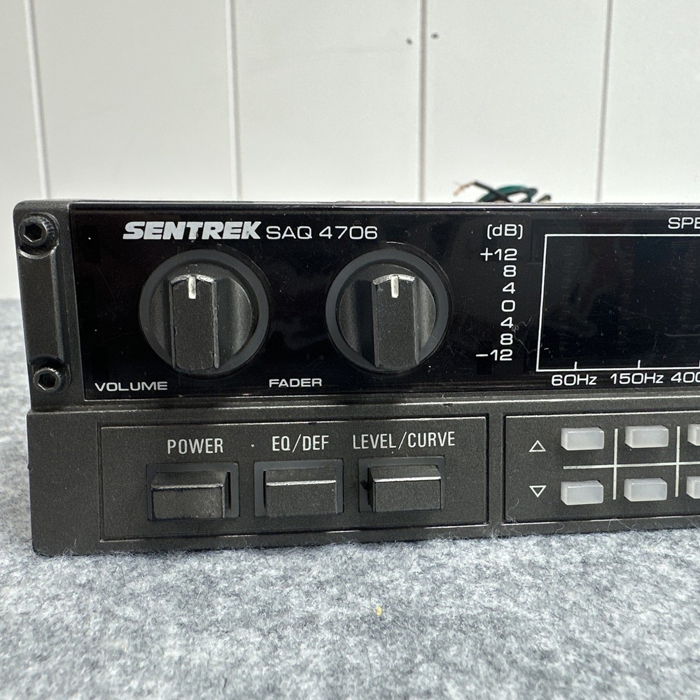 Vintage 90’s Sentrek SAQ-4706 Spectrum Analyzer ￼