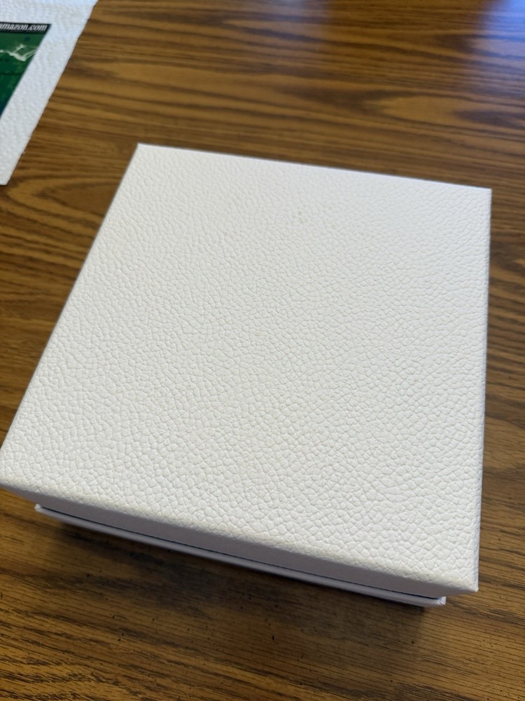 Authentic CHRISTIAN DIOR Empty White Textured Empty Gift Box 8x8x3.5”,New