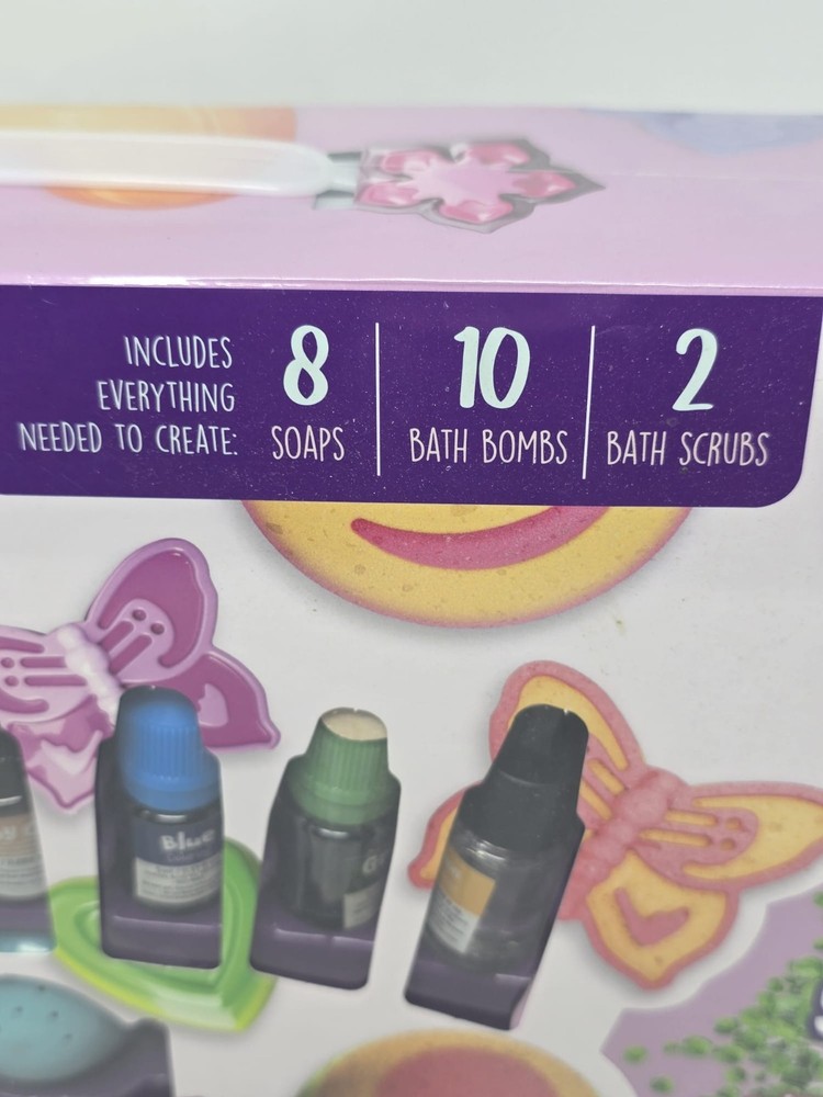Dan & Darci Create Your Own Soap & Bath Bombs 3-in-1 Spa Science Kit