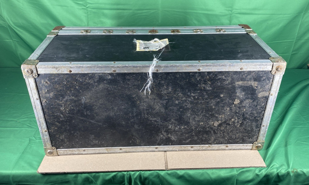 H&R Block Wrightine Large Travel Chest