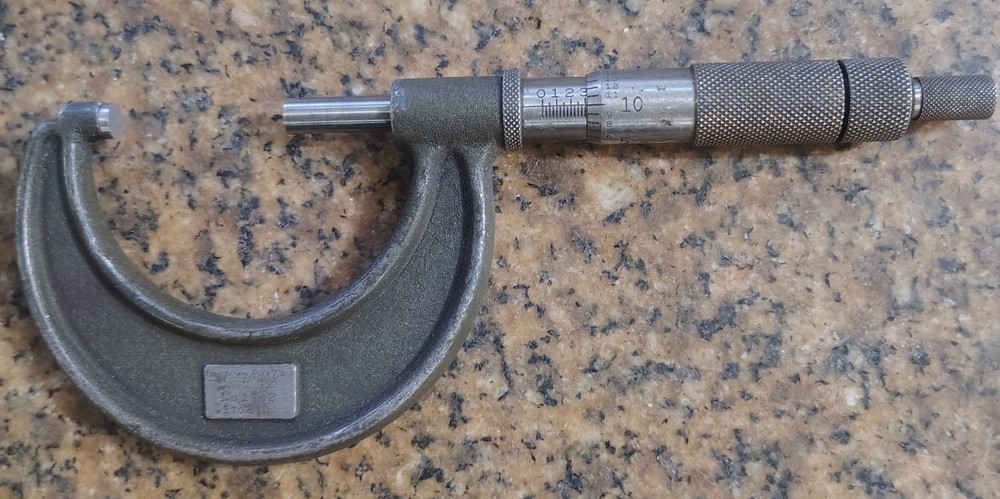 🗽 LUFKIN RULE  NO 1942  1-2" MICROMETER