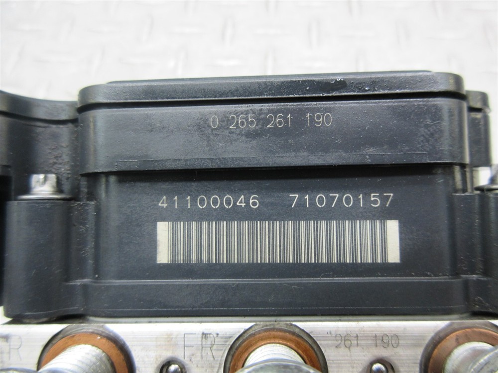 2017 Harley Davidson FLHTK Ultra Limited ABS Brake Module Pump Control Unit OEM