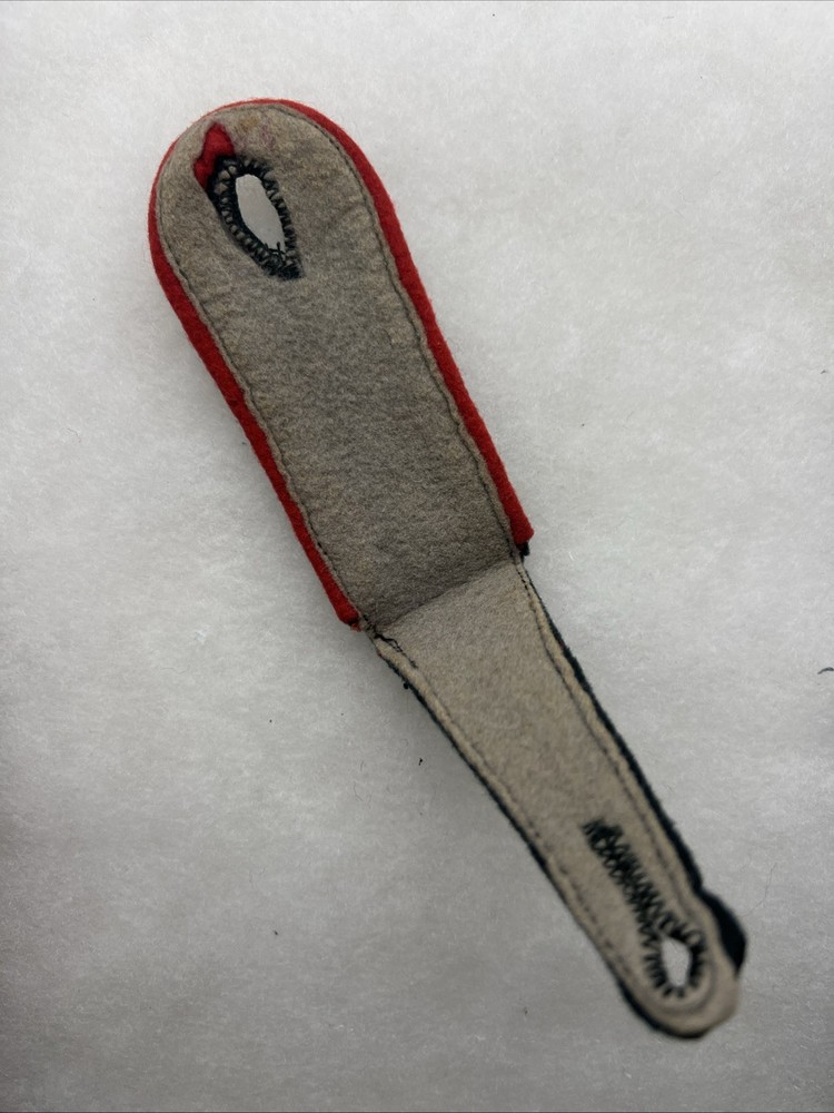 WW2 German Artillery Enlisted Shoulder Board Single (CC746