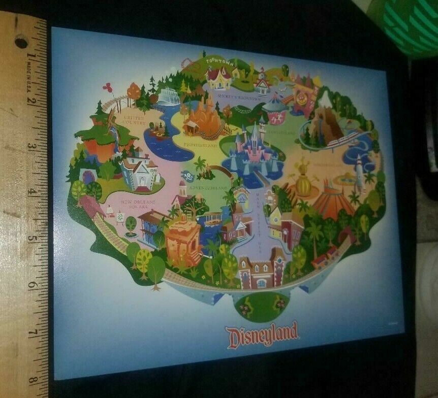 DISNEY - DLR Disneyland 2000 GWP Pin Illustration Map / Card
