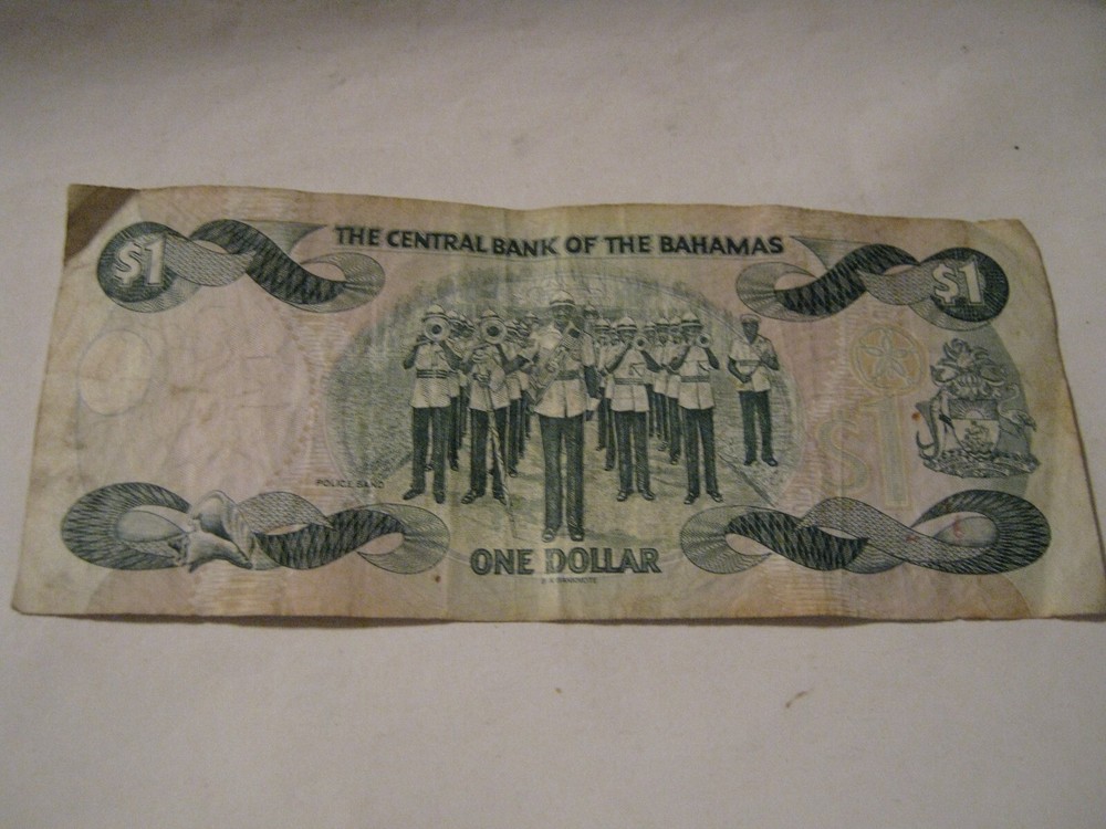 Bahamas FIVE One Dollar QEII notes 1996 Pick # 57a