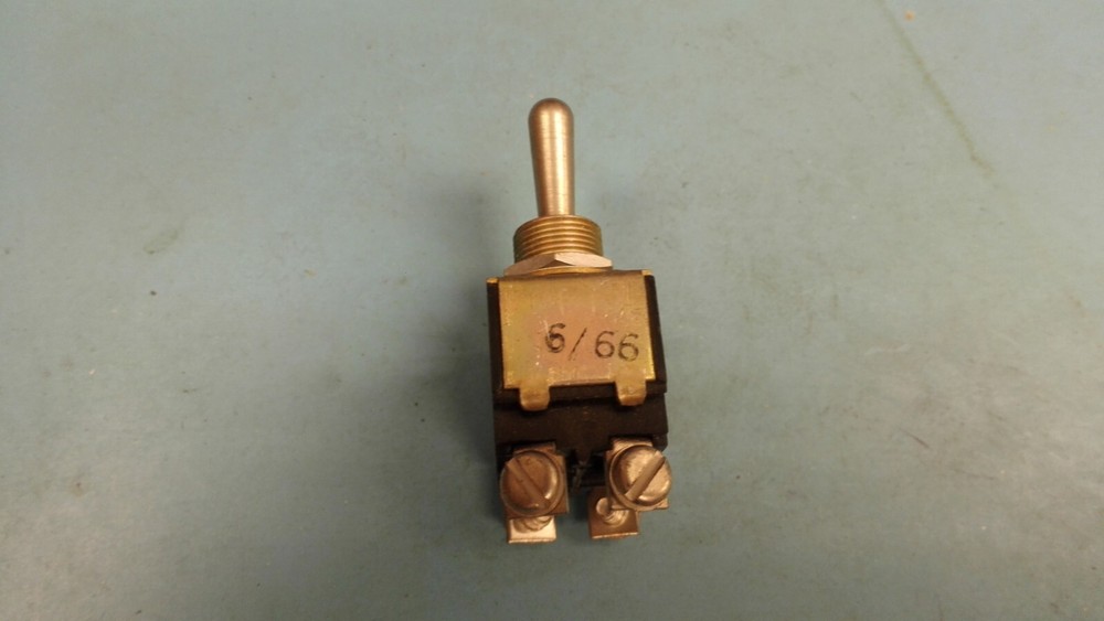 MS35059-29 Toggle Switch DPST (Momentary)Off, On position