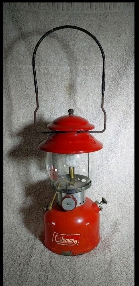 *Vintage 1966 Coleman 200A Lantern