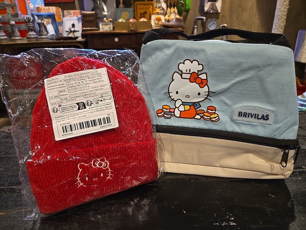 Hello Kitty Lunch Bag And Beanie, NWOT