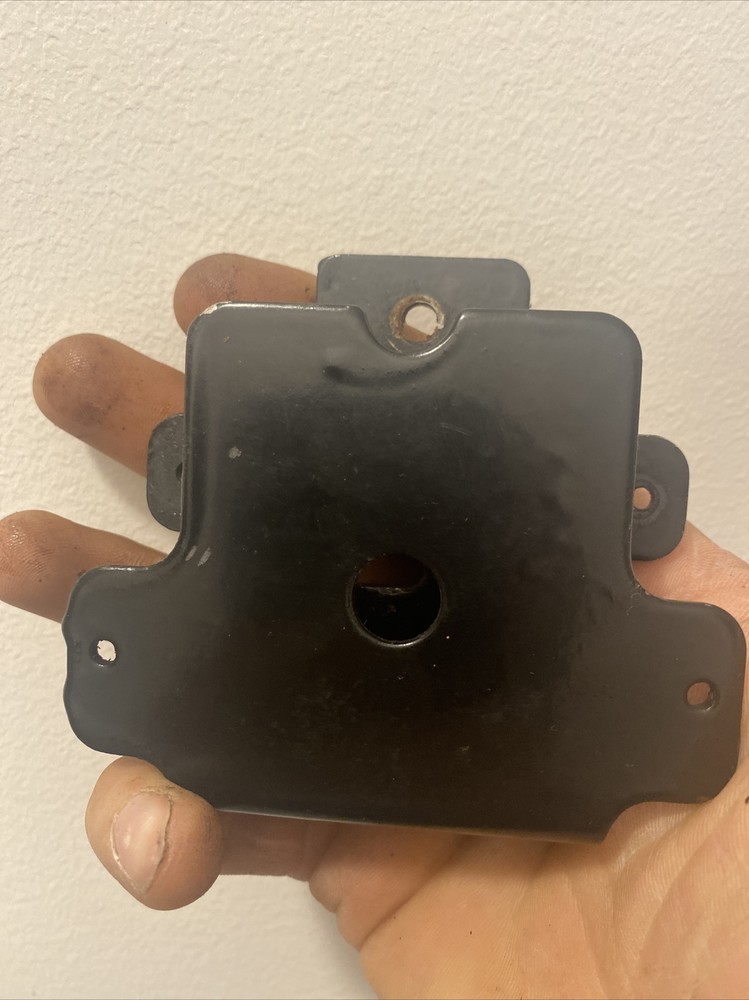 Mercruiser thunderbolt distributor module mounting bracket