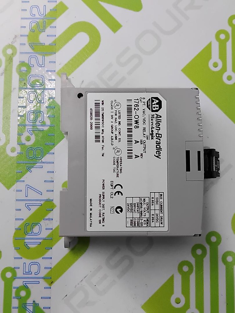 ALLEN-BRADLEY 1762-OW8 MICROLOGIX RELAY OUTPUT MODULE