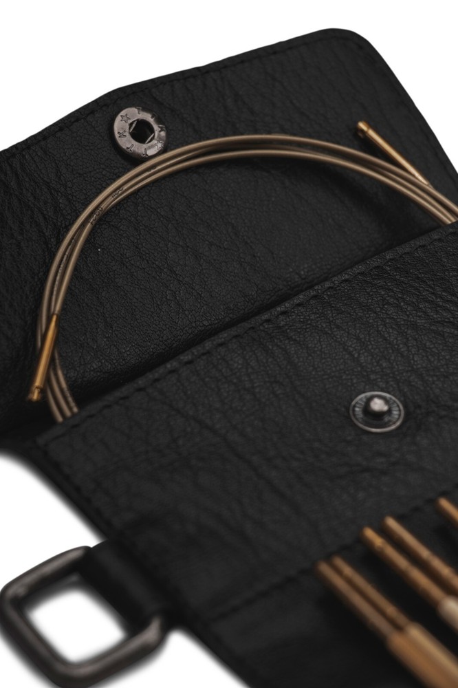 MUUD CARITA D needle case attachment