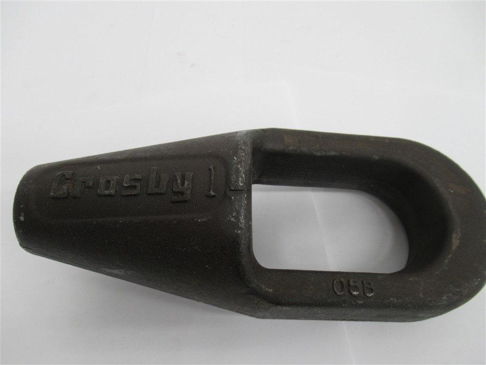Crosby 1040028 , S-417 , 1" Closed Spelter Socket