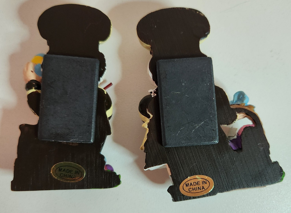Hershey's Chocolate World Magnets Set Easter Mr. & Mrs. with Easter Eggs