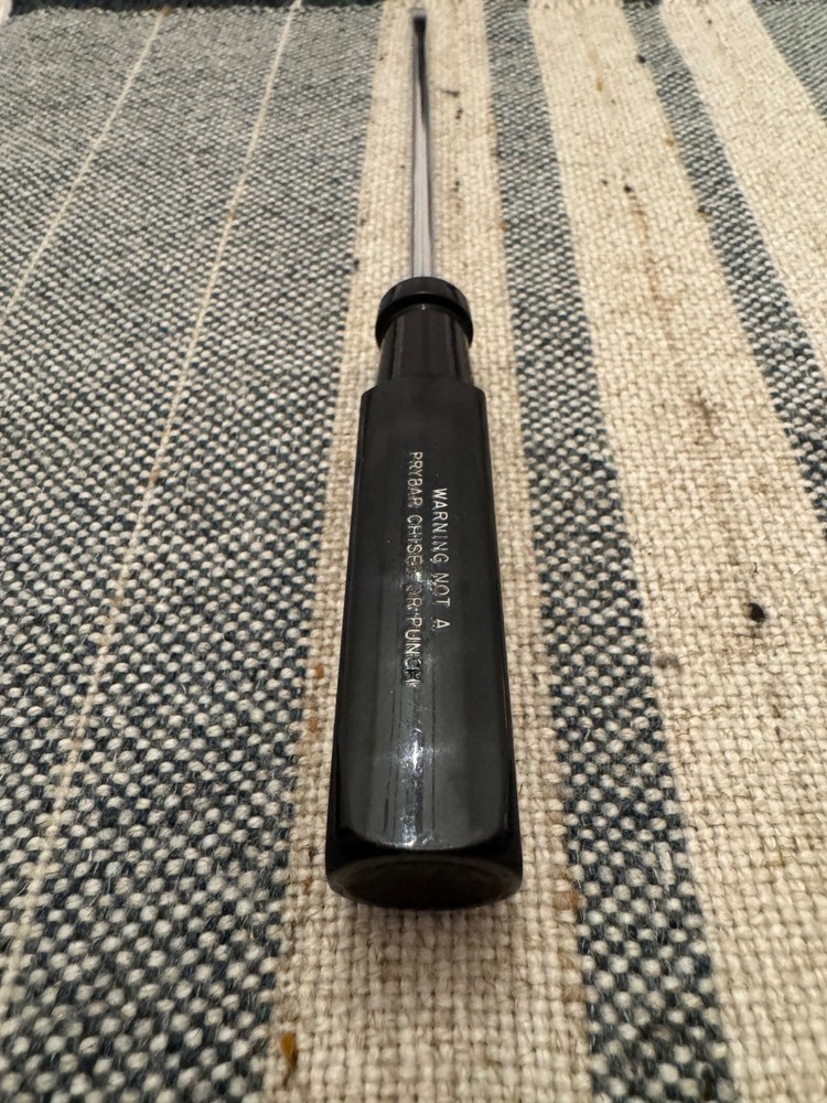 Snap-On SSDE46C Electronic Thin Blade Flat Screwdriver 1/8” Tip Clean