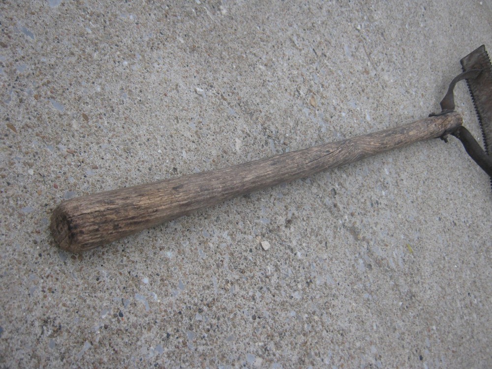 Vintage Weed Grass Trimmer Sling Blade Wood Handle Rustic Yard Sickle Wacker