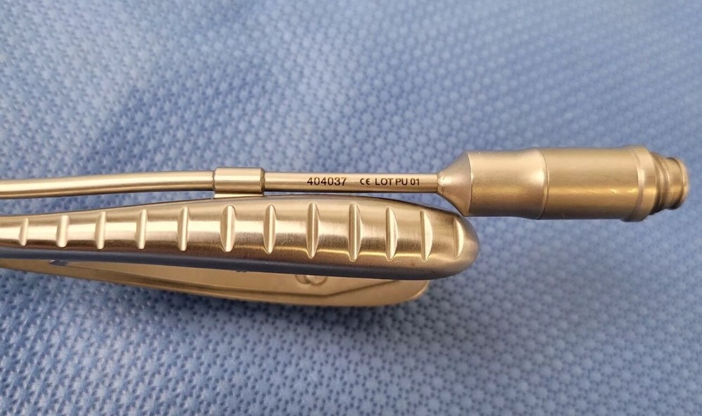 Karl Storz nerve decompression Speculum with light carrier