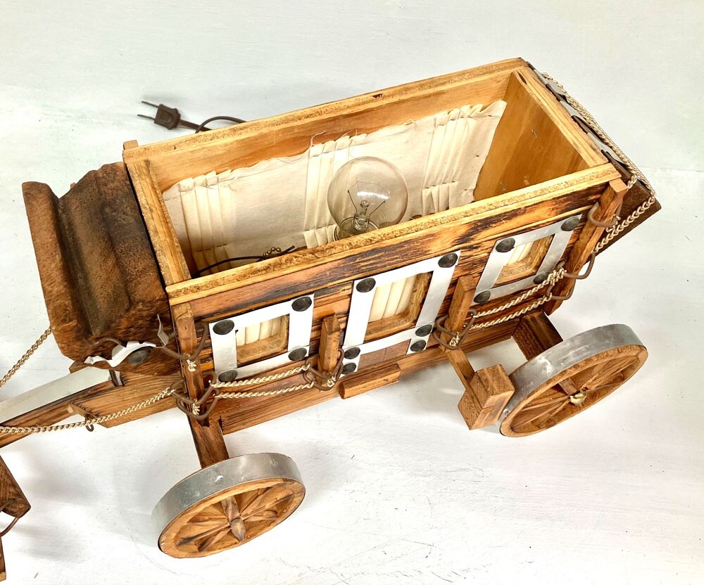 OLD WEST STAGECOACH NIGHTLIGHT - 23" long