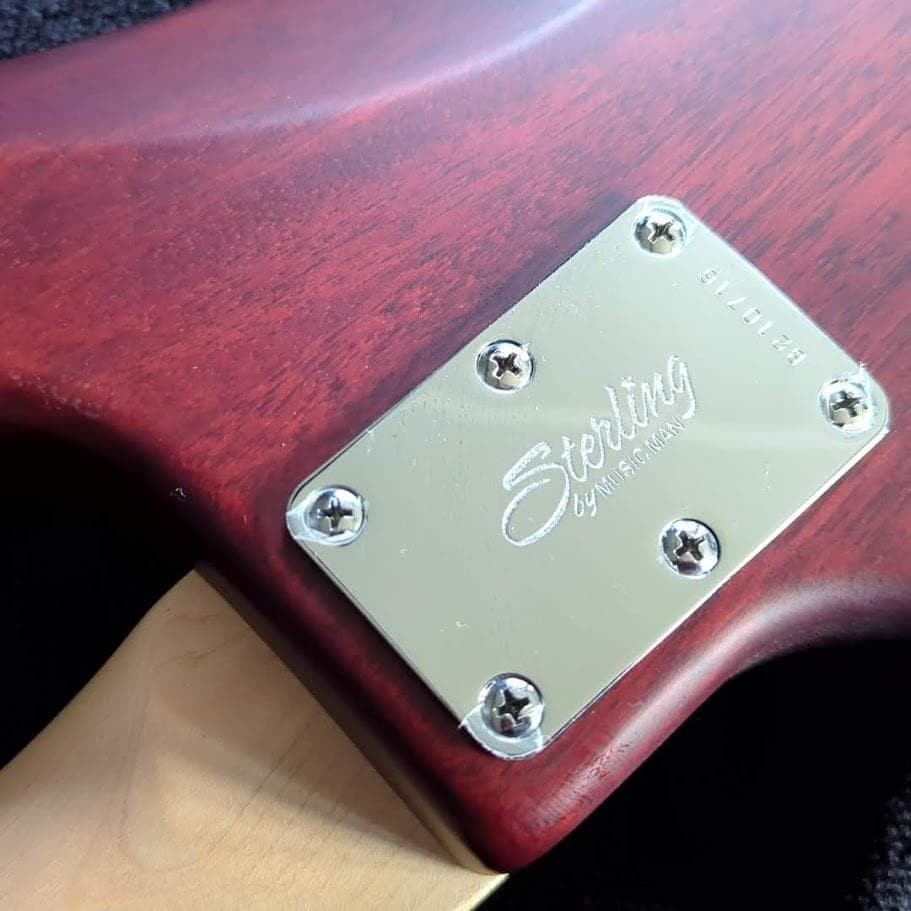 Negotiation Ok 5 String Stingray Ray5 Walnut Satin