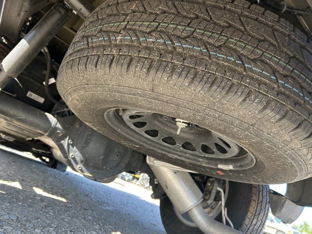 SIERRA150 2023 High Mounted Stop Light 104826416