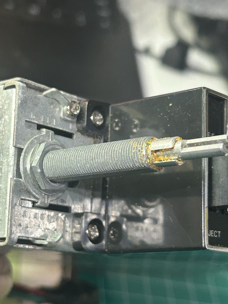 Kraco DASHMASTER Model KID-581P