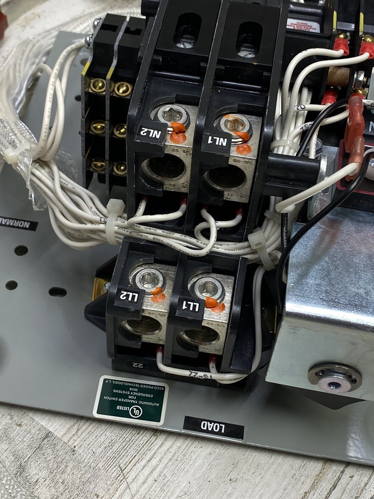 ASCO AUTOMATIC TRANSFER SWITCH D03ATS020200FGX0 200 AMP