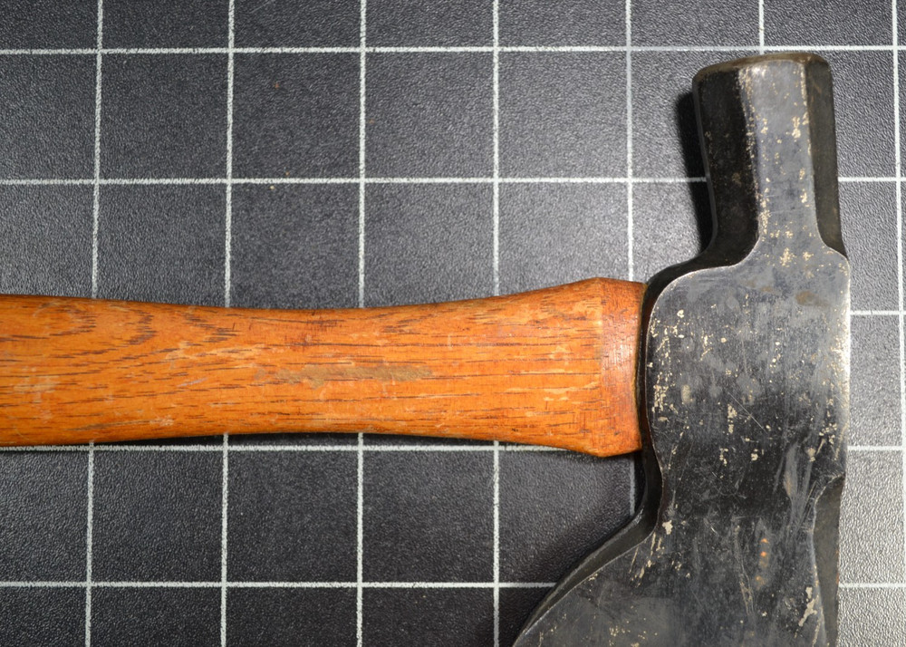 PEXTO - HALF HATCHET - NICE LOGO ON HANDLE - ALL ORIGINAL