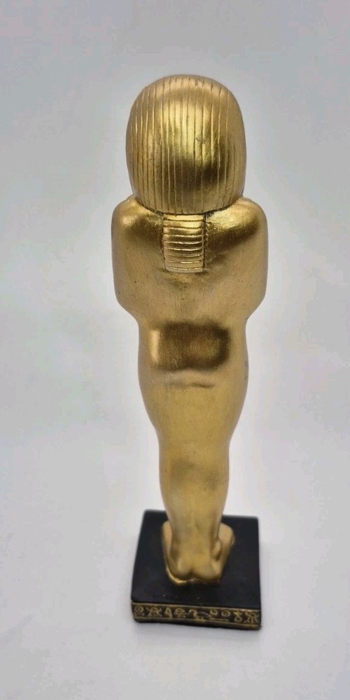egyptian horus statue