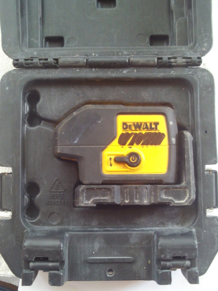 DeWalt DW083 3 Beam Laser Pointer Level, with Storage Case