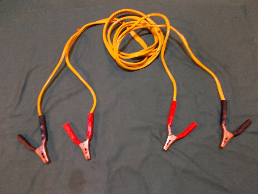 RELIABLE JUMPER CABLES SET