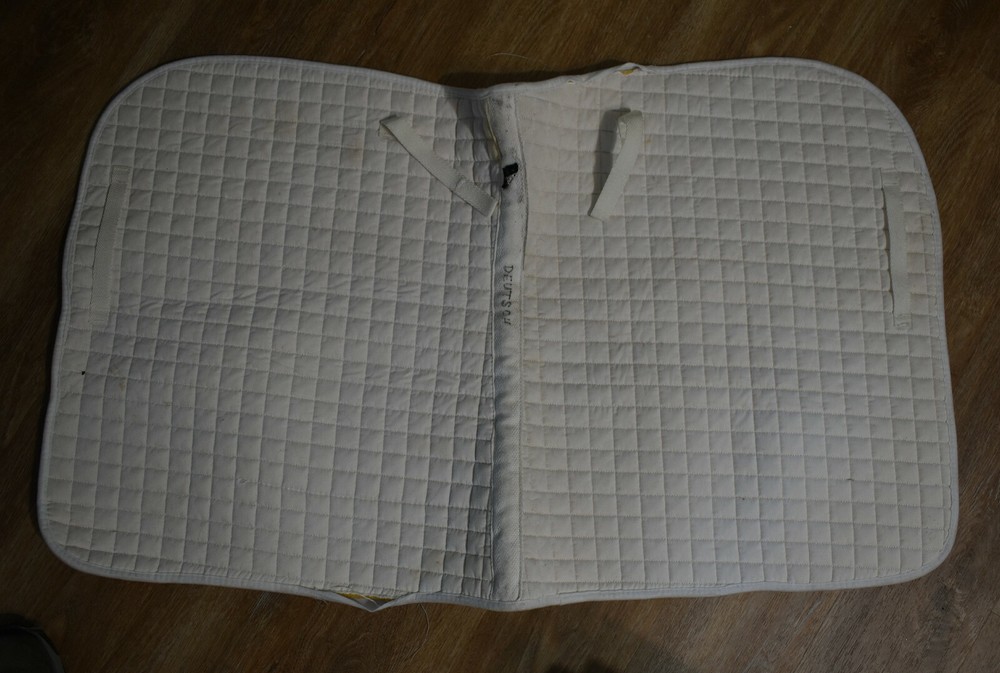 On Course Dressage Saddle Pad White Quilted - Used