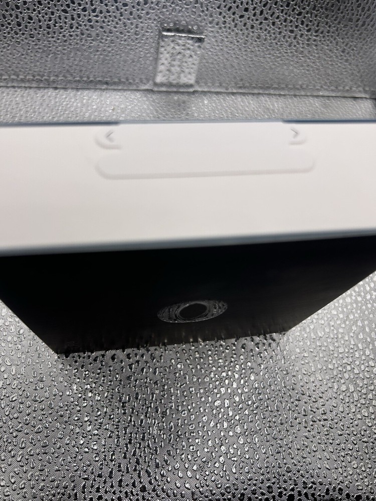 Oura Ring Gen 4, Ceramic Midnight Size 14 BRAND NEW
