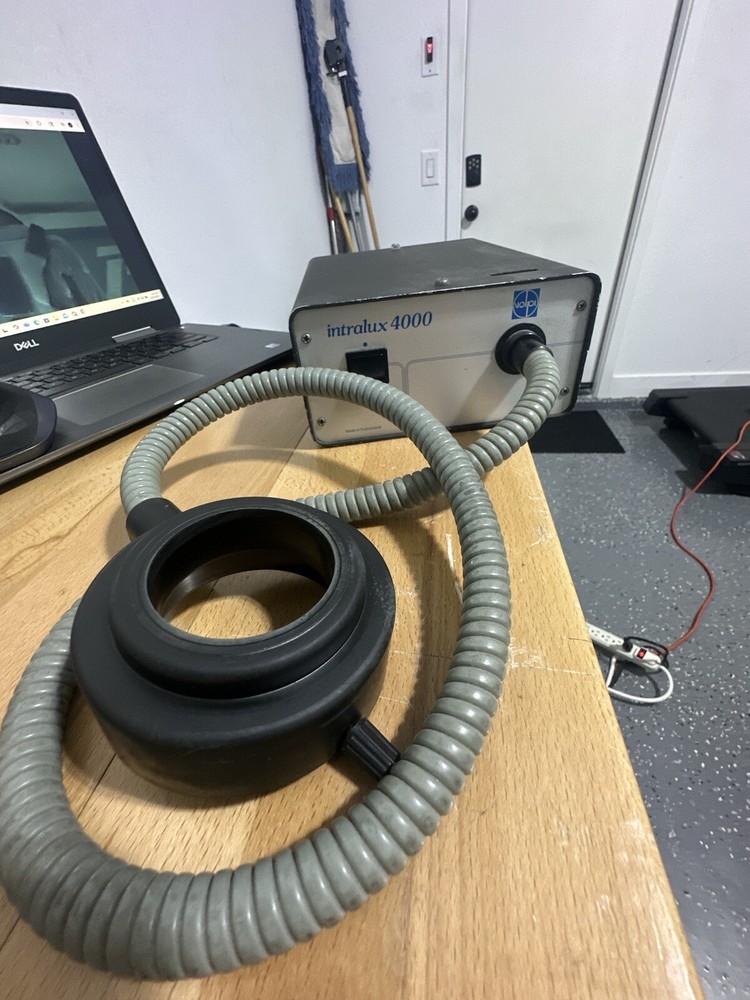 Volpi Intralux 4000 Fiber Optic Light Source W/ round light guide