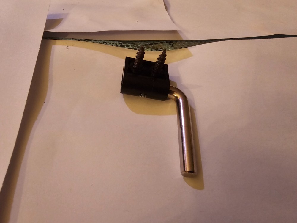 Left hinge for Pro-ject Debut Turntables