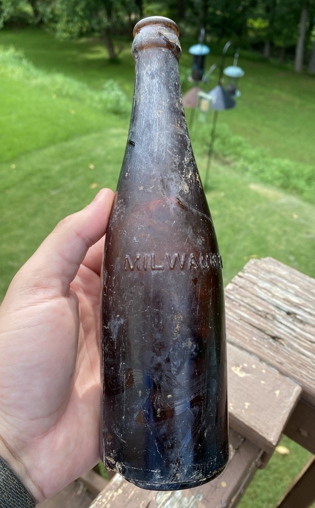 Schlitz Milwaukee WI Beer Bottle