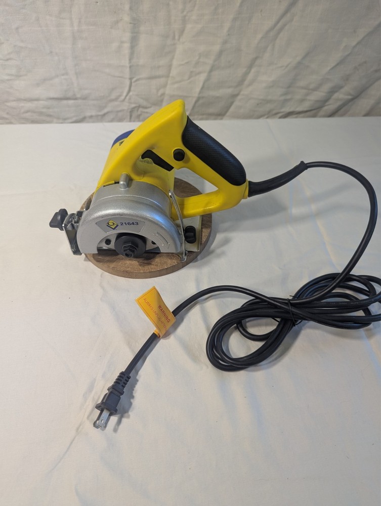 QEP 4" Handheld Tile Saw- Excellent Condition