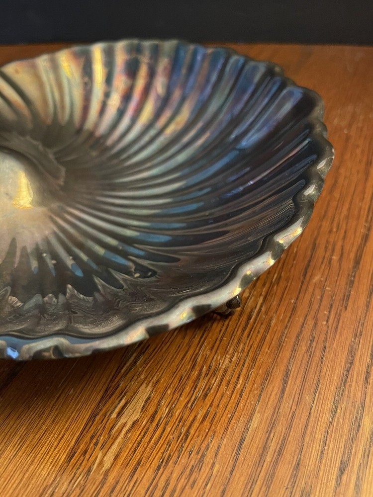 Reed & Barton Silverplate Shell Dish w/ Grape Leaf Design & Grape Feet #209-1960