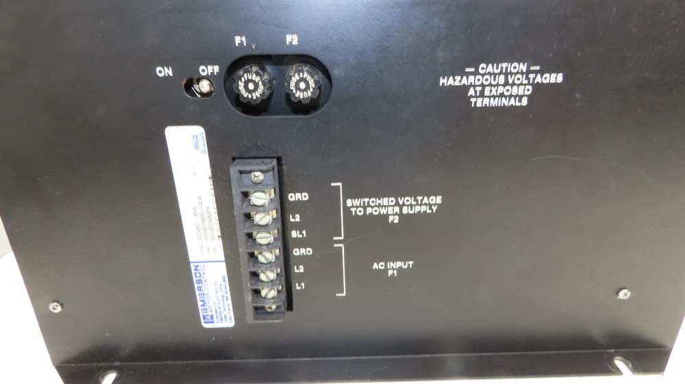 Camco 320C-04 Chassis 320 Programmable Motion Controller Chassis