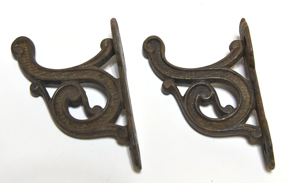 2 VINTAGE METAL WALL MOUNT HAT OR COAT HOOKS