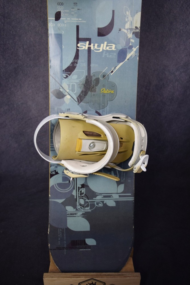 K2 SKYLA SNOWBOARD SIZE 151 CM WITH FORUM LARGE BINDINGS