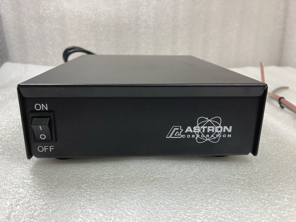 ASTRON SS-18 15 Amp Continuous Power Supply
