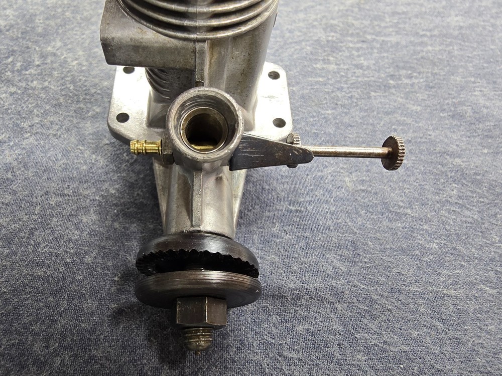 Fox 25 Stunt Control Line Model Airplane Engine w/Glow Plug