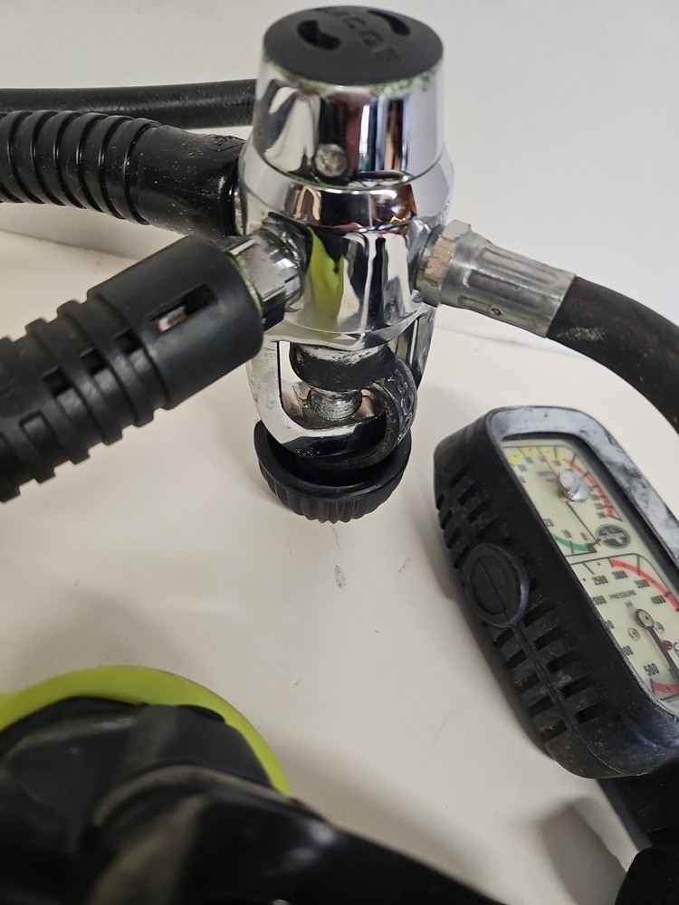 Scuba Gear Dacor Octopus, Regulators, And Computer Untested